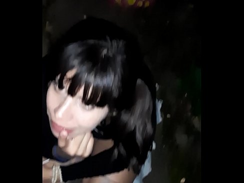 ❤️ Kadulla turvonneen peniksen vastineeksi karkkia ❤️ Kova porno at us ☑